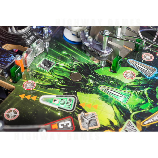 Alien Pinball Standard Edition  - Alien playfield