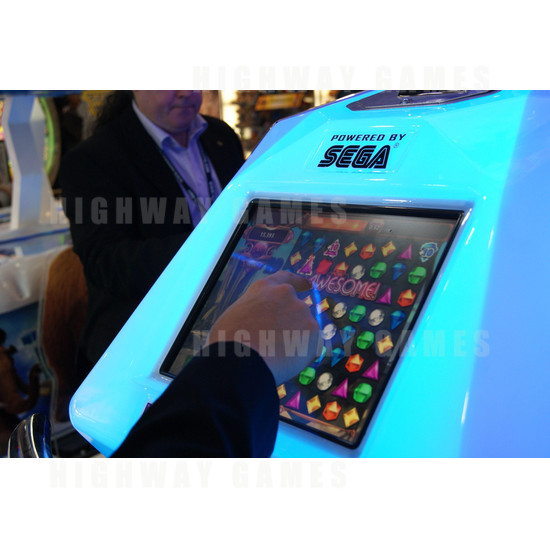 Bejeweled Redemption Arcade Machine - Bejeweled Redemption Arcade Machine in action