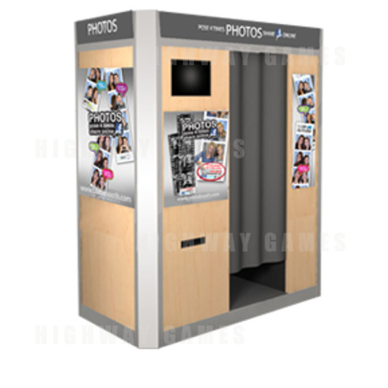 Fantasy Entertainment Photo Xpressions Booth - Custom Classic Cabinet