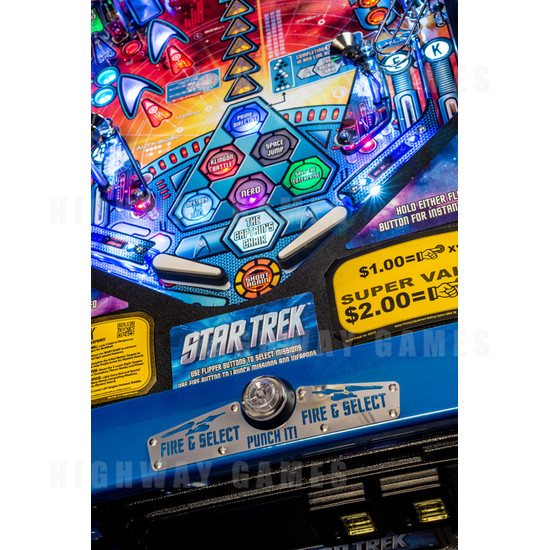 Star Trek Limited Edition Pinball Machine - Playfield Detail 3